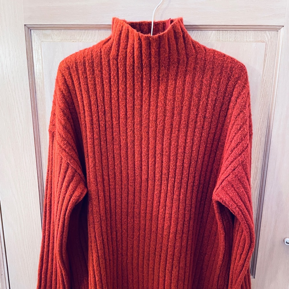 From Nordstrom - Brick Red Open Edit Plush Ribbed Sweater - Size Small NWT